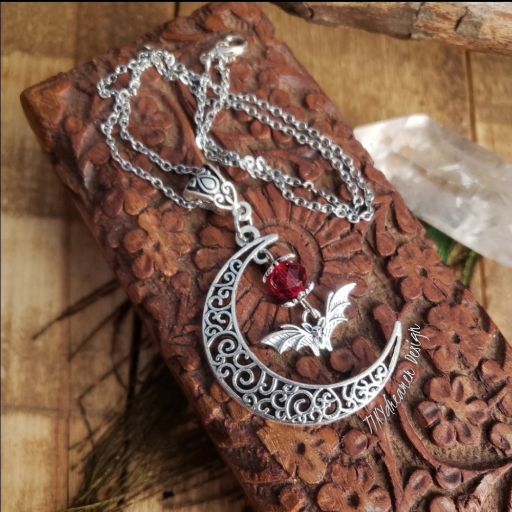 Witchy BAT Moon 925 Sterling Silver Necklace Vampire Wiccan Witch Red Crystal